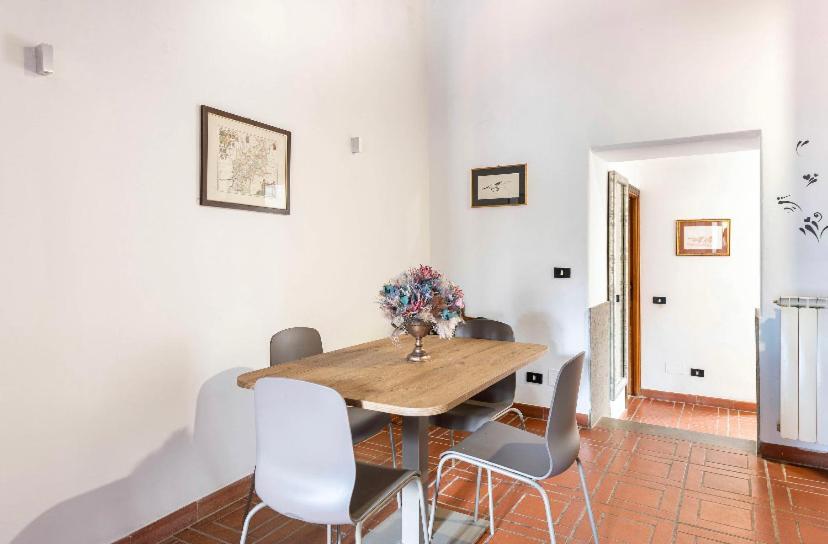 Apartament Delightful Flat In The Heart Of Trastevere Rzym Zewnętrze zdjęcie